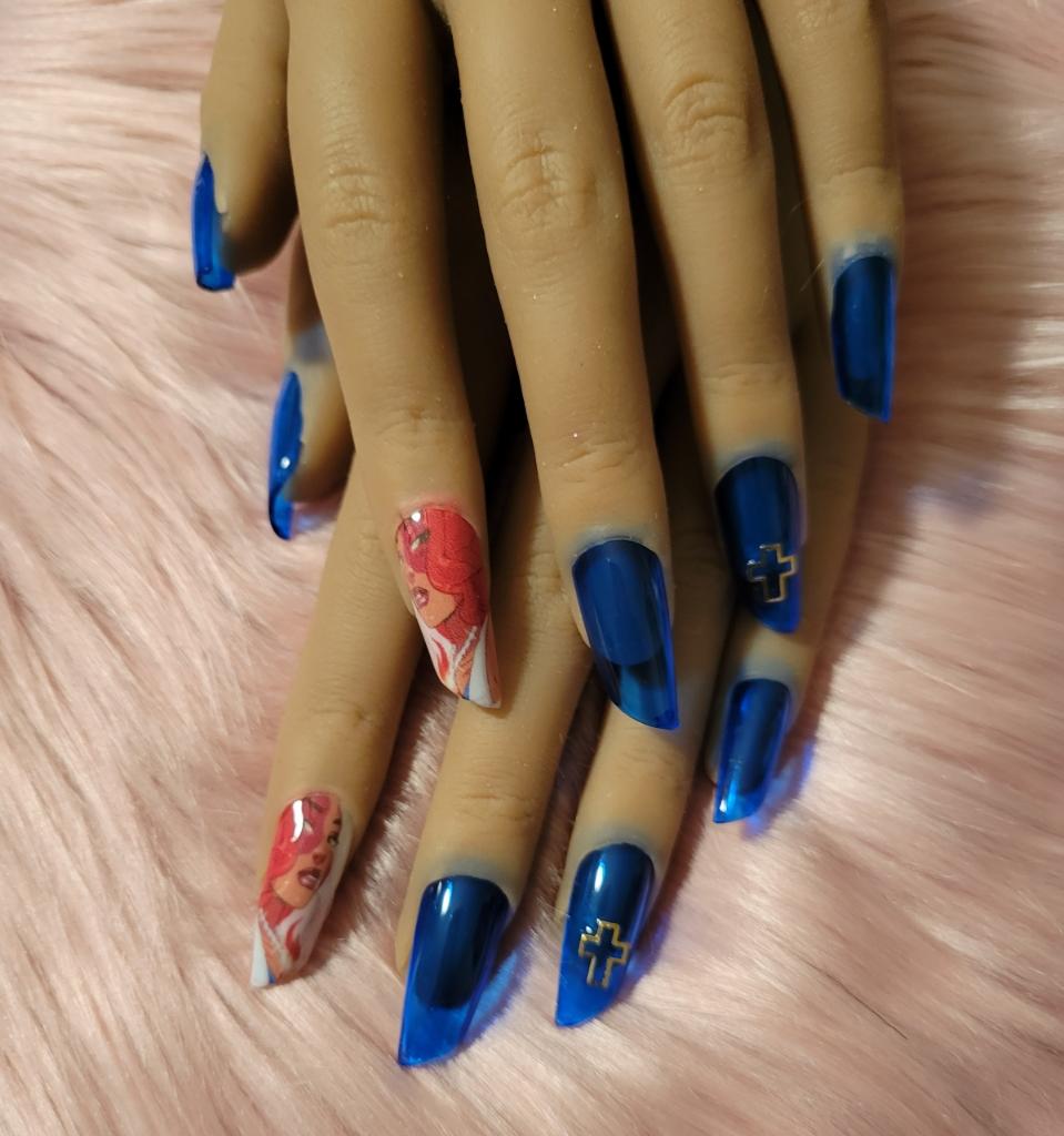 Hot Girl Meg - Pin Inspired