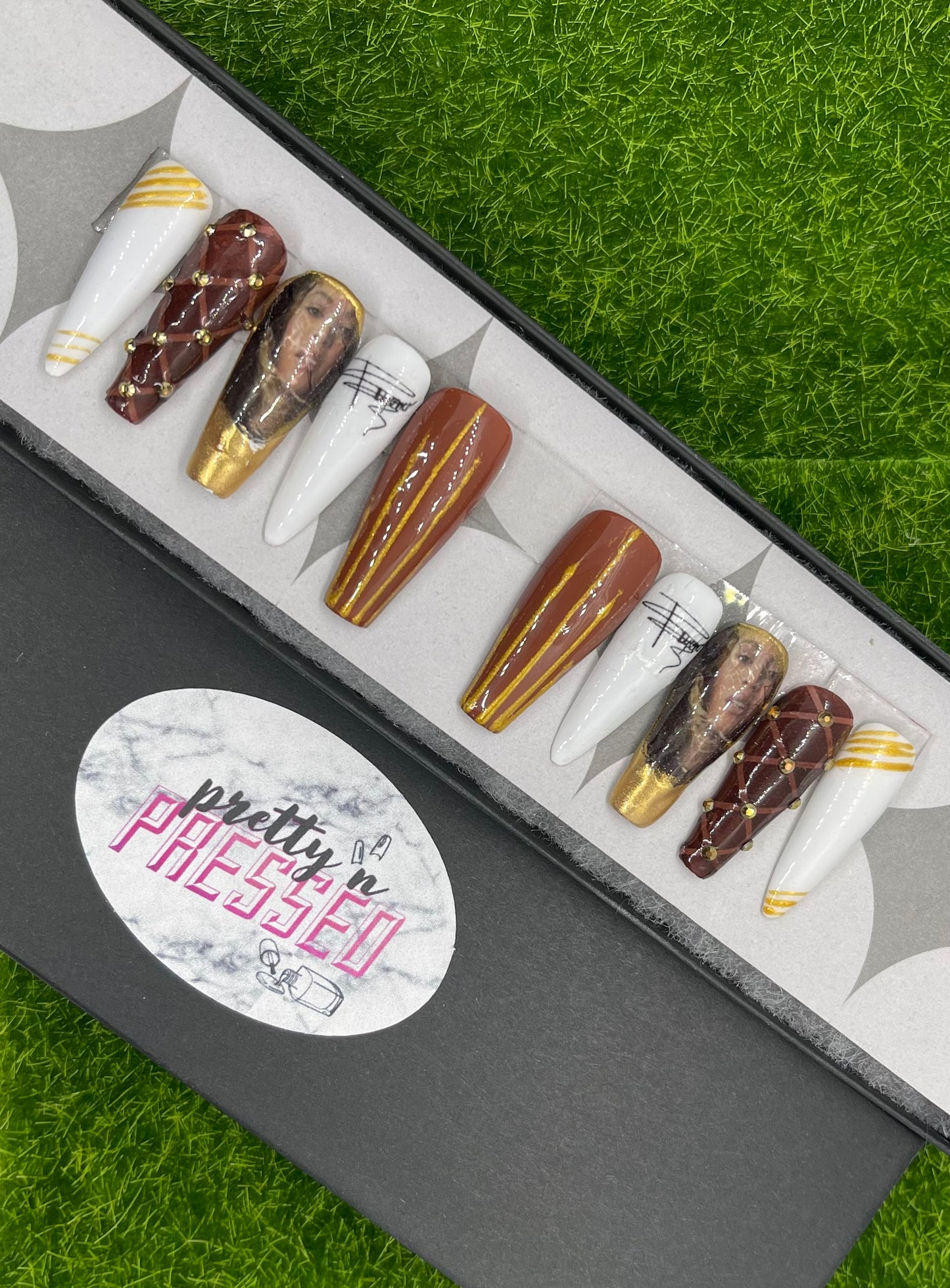 Ivy Drip - Brown Tufted